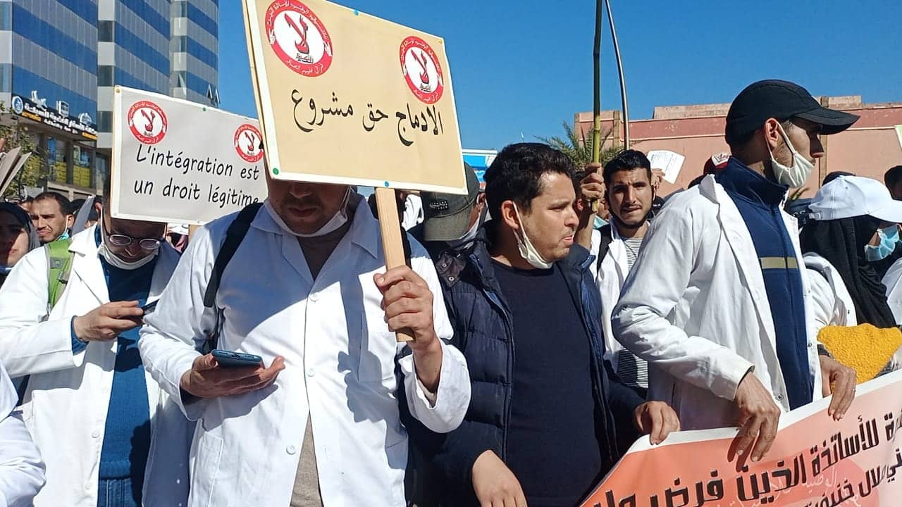 الجمعية الوطنية لملحقات وملحقي التعليم بالمغرب ترفض النظام الأساسي